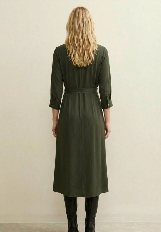 Robe midi en blouse à manches longues